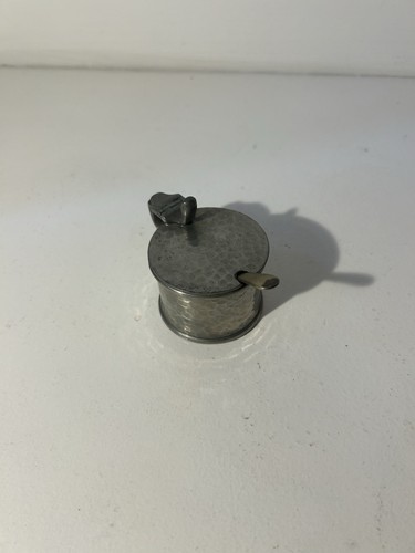 S m walker pewter - &,