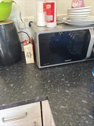 Black 23l digital microwave - digital,